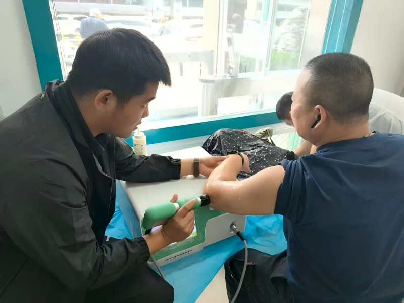 痙攣克星來了！沖擊波技術(shù)如何讓肘關(guān)節(jié)松綁？